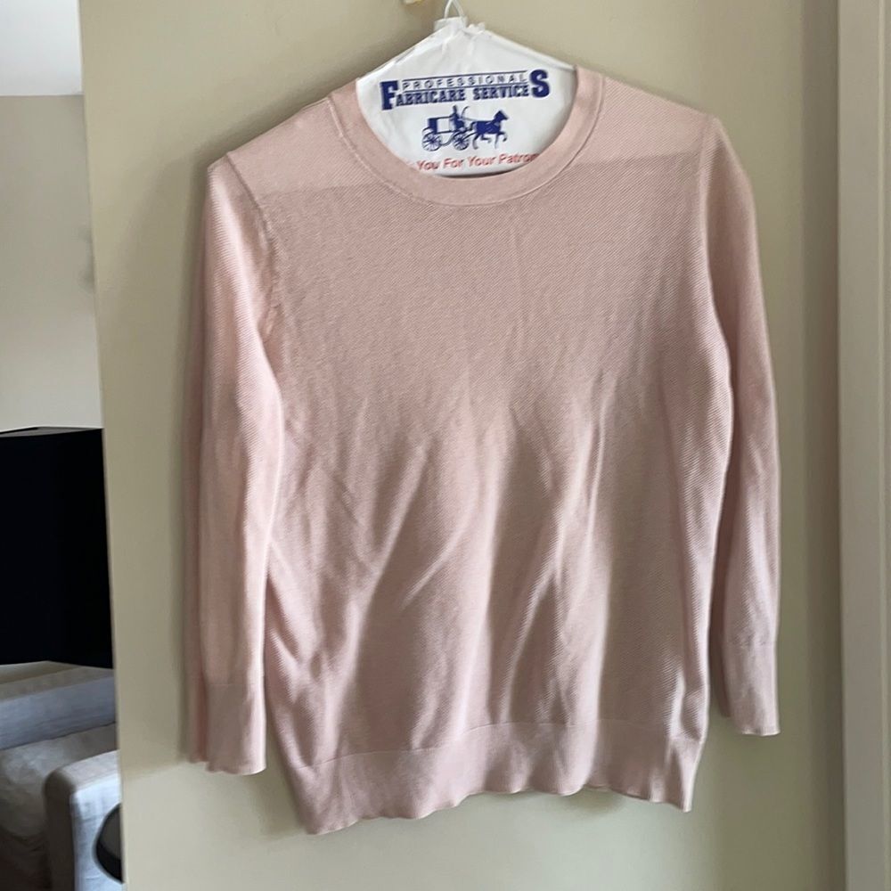 Vince small pull over crew neck light weight cotton sweater
